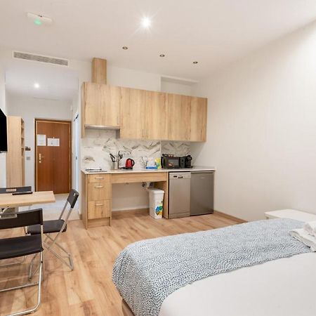 1 Bedroom 1 Bathroom Furnished - Justicia - Modern - Mintystay 马德里 外观 照片