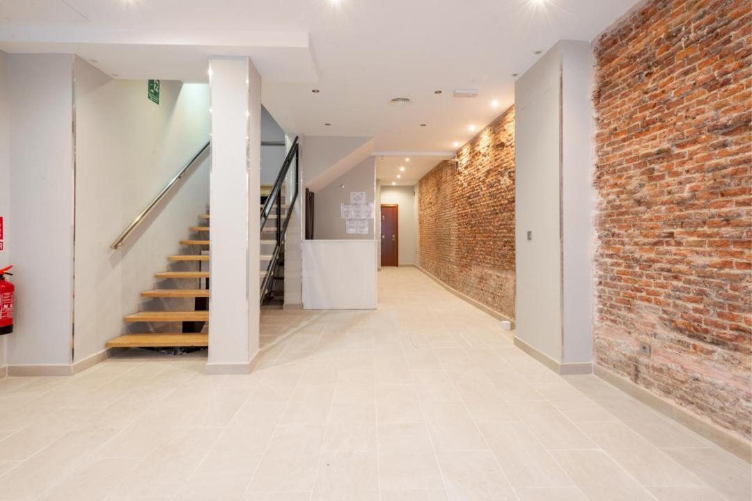 1 Bedroom 1 Bathroom Furnished - Justicia - Modern - Mintystay 马德里 外观 照片